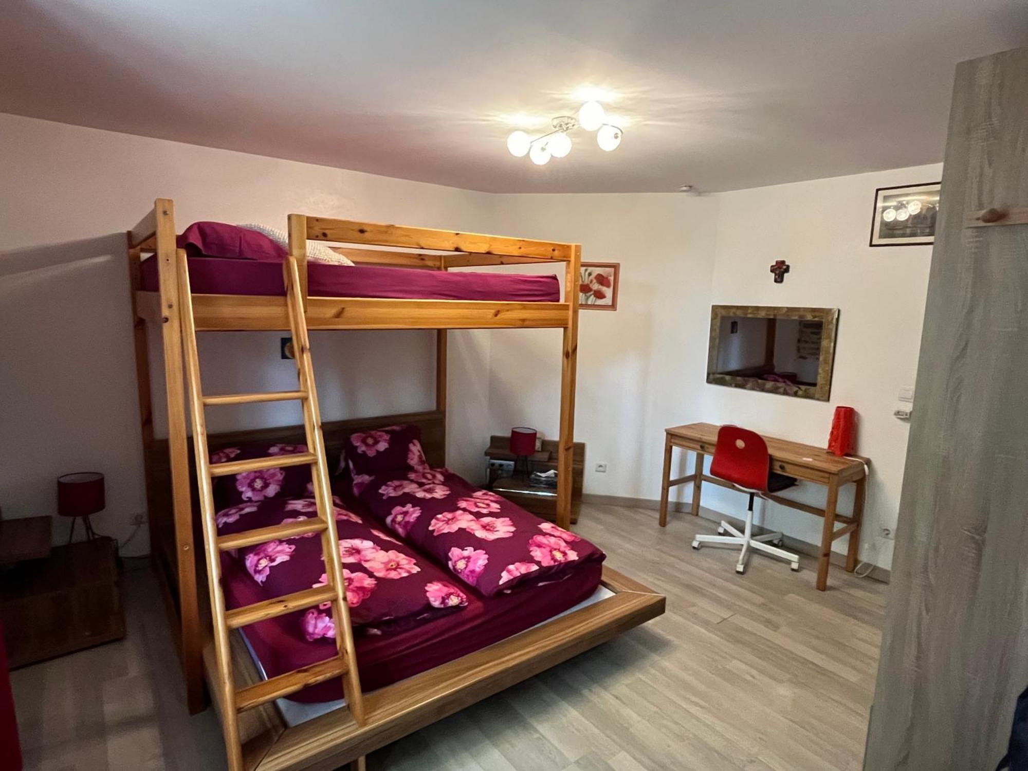 Couleurs De La Vie - Chambres D'Hotes Et Gite Cormatin Szoba fotó