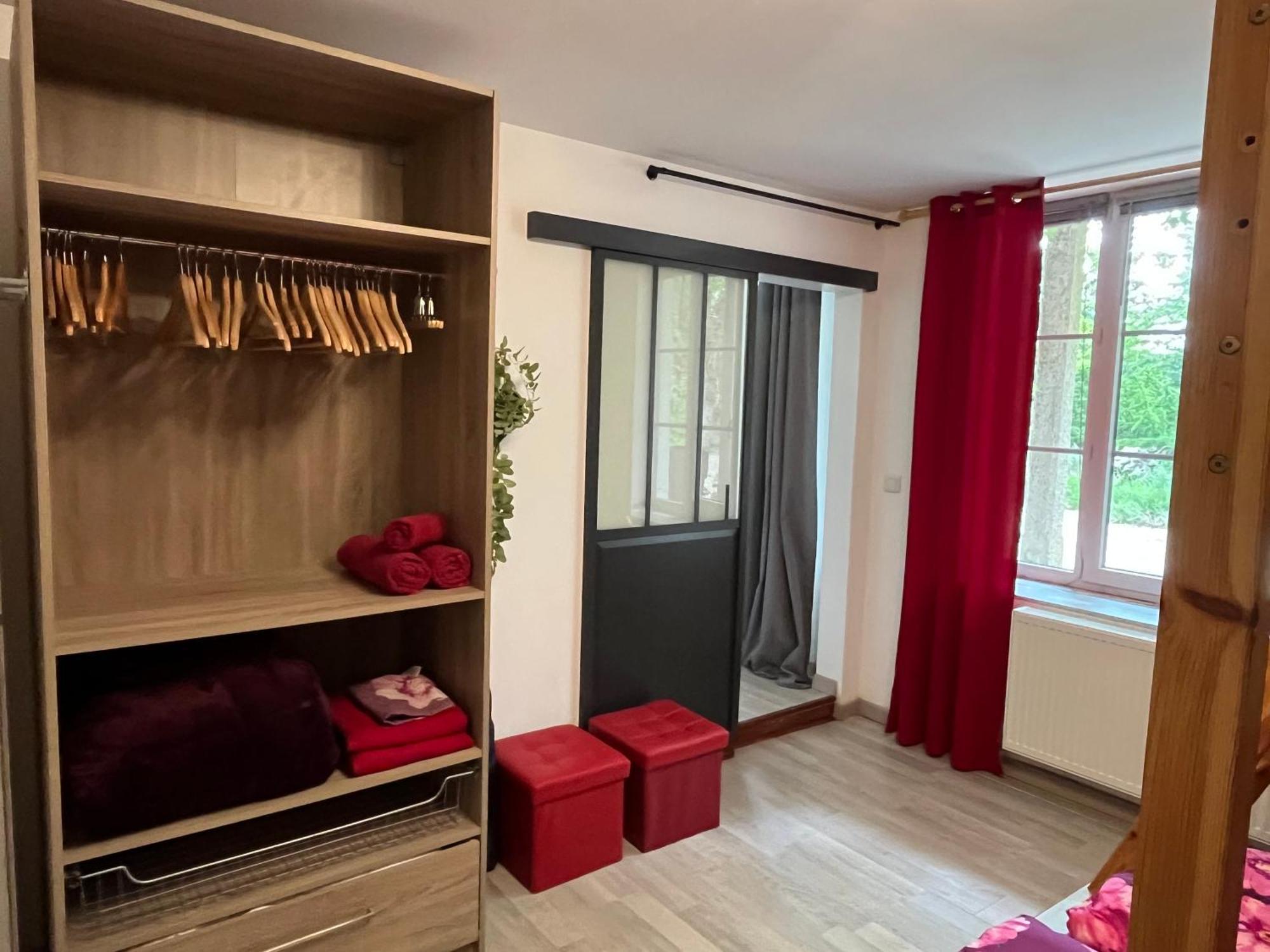 Couleurs De La Vie - Chambres D'Hotes Et Gite Cormatin Szoba fotó